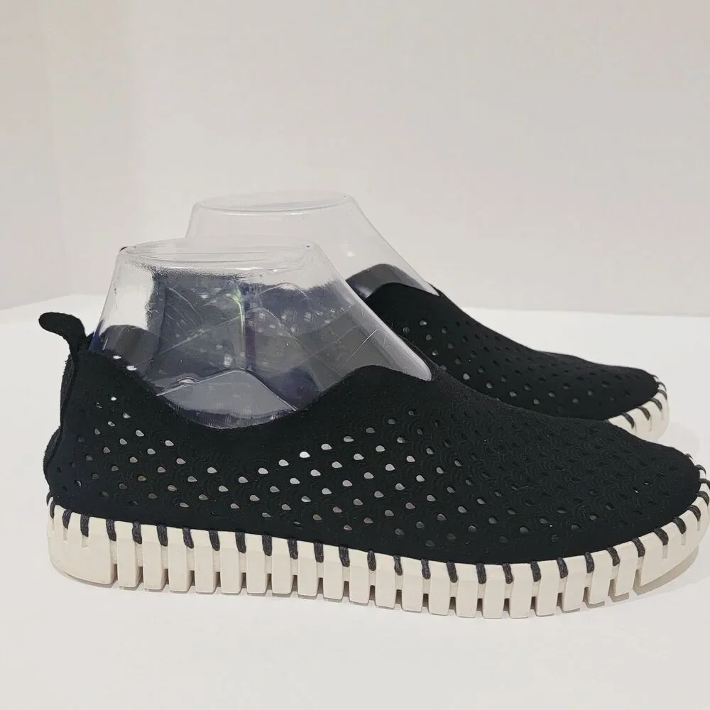 Ilse Jacobsen Tulip Slip On Shoes Womens Sz 36 US 6 Black White Perforated Flats